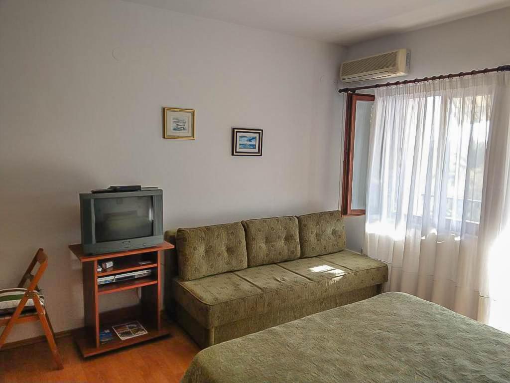 Apartman Melis Apartamento Podgora Exterior foto